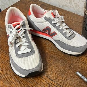New Balance Women's Gray and Red Sneakers
